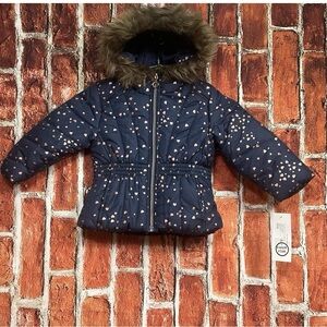 S Rothschild & CO Little Girls Foil Heart Print Puffer Coat faux fur tri…